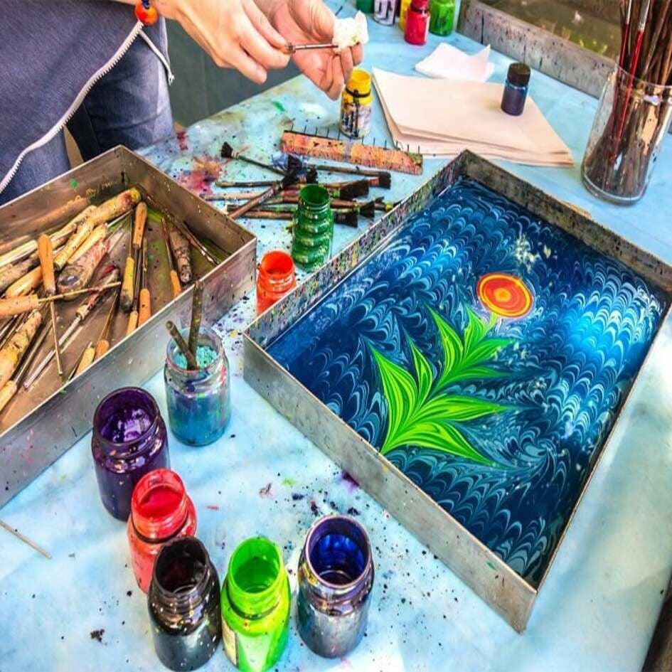 Ebru Boyası Nedir, Nasıl Kullanılır?