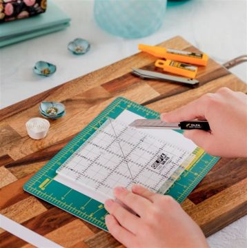 Olfa Maket Bıçağı (9 mm) SAC-1