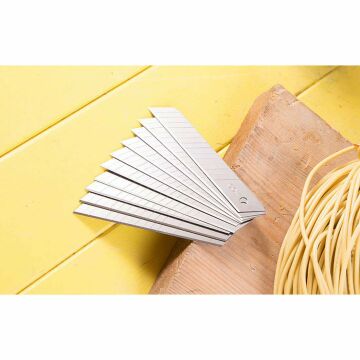 Deli Geniş Maket Bıçağı Yedeği 18 mm 10'lu DL-DP